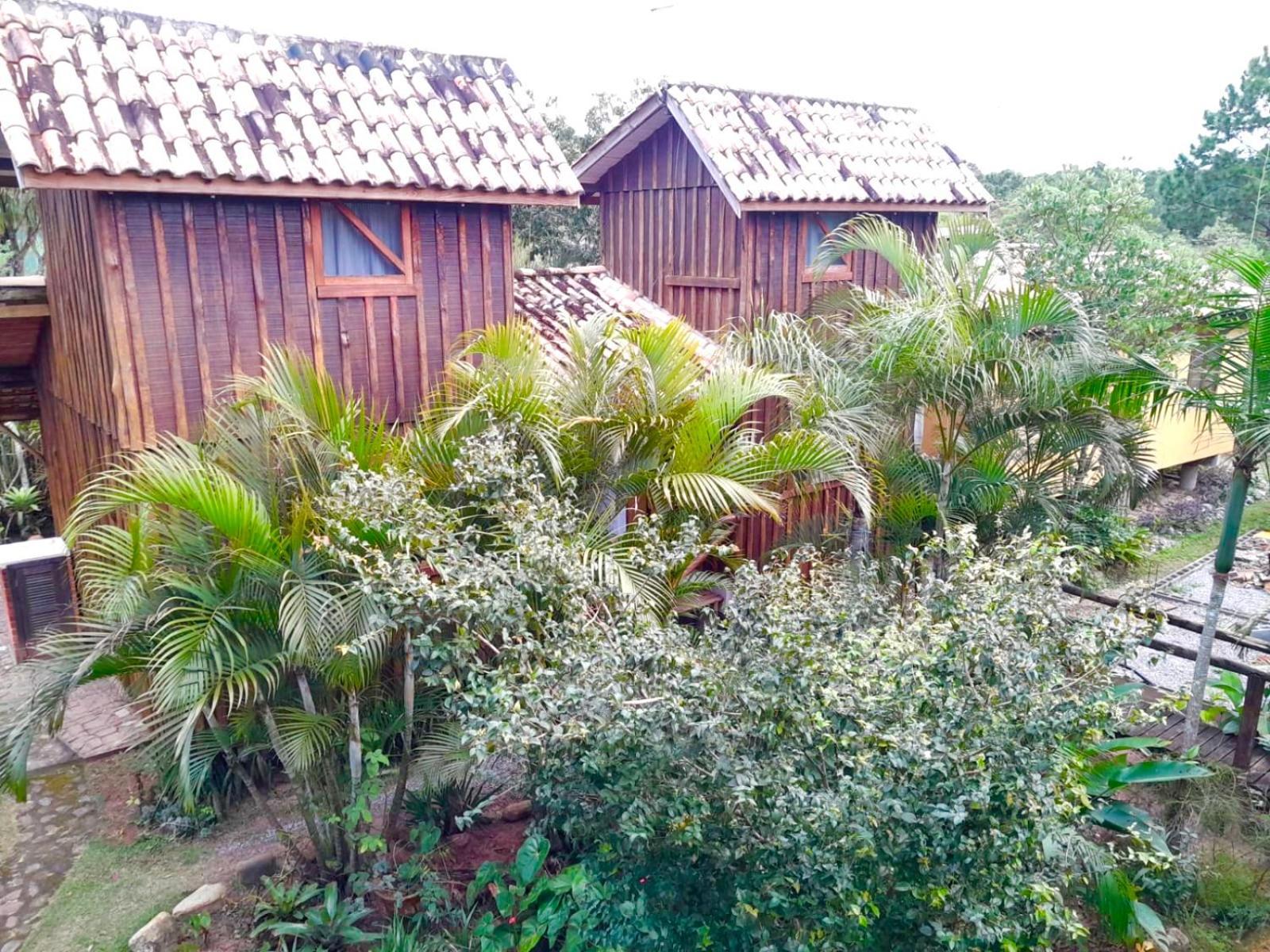 Recanto Das Bromelias Chales Гуарда-ду-Эмбау Экстерьер фото