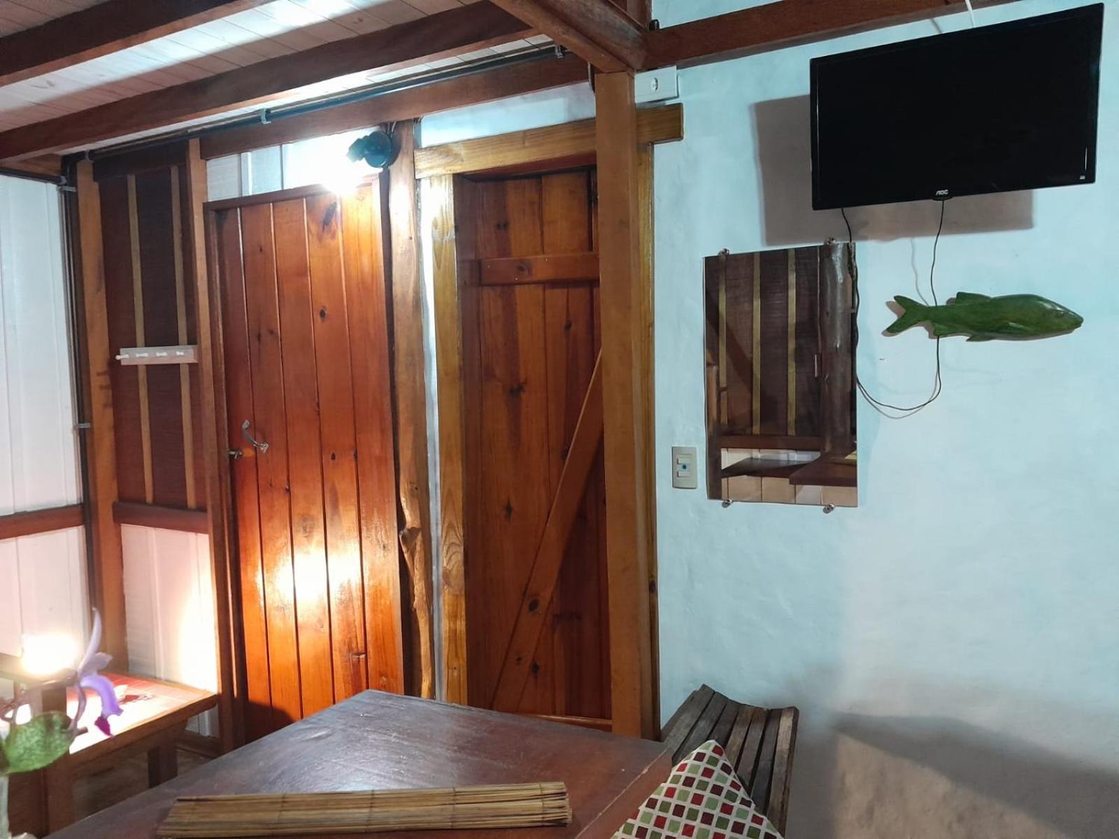 Recanto Das Bromelias Chales Гуарда-ду-Эмбау Экстерьер фото
